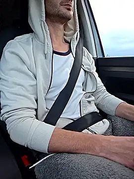 Snapshot of Zeefy chatting on February 13, 7:15 am Zeefy online show from February 13, 7:15 am