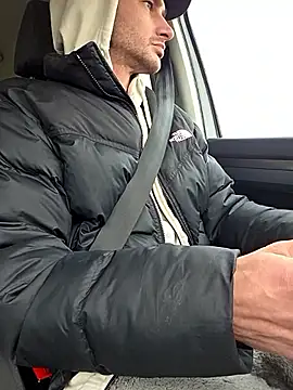 Snapshot of Zeefy chatting on February 14, 10:01 am Zeefy online show from February 14, 10:01 am