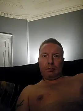 Snapshot of walker1979 chatting on October 3, 9:01 pm walker1979 online show from October 3, 9:01 pm