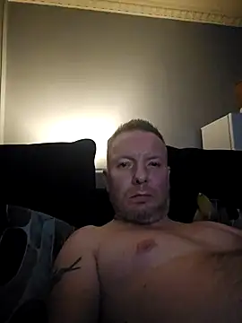 Snapshot of walker1979 chatting on October 18, 12:13 am walker1979 online show from October 18, 12:13 am