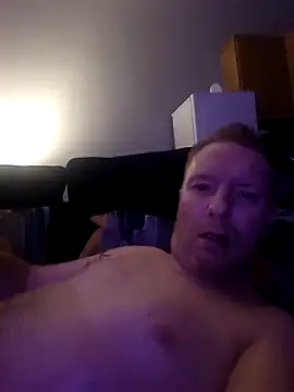 Snapshot of walker1979 chatting on November 8, 3:29 am walker1979 online show from November 8, 3:29 am