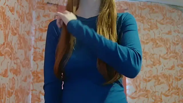 strawberrysmoothie online show from October 24, 6:15 pm