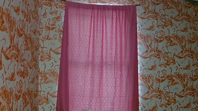 strawberrysmoothie online show from April 5, 9:23 pm