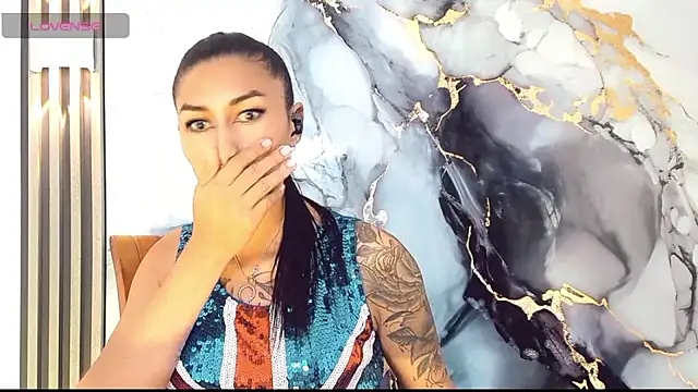 khiara moretti online show from January 9, 7:26 pm