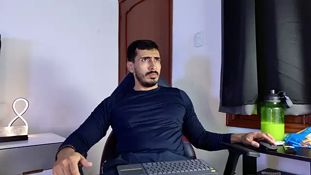 muscle ares online show from November 8, 12:22 am