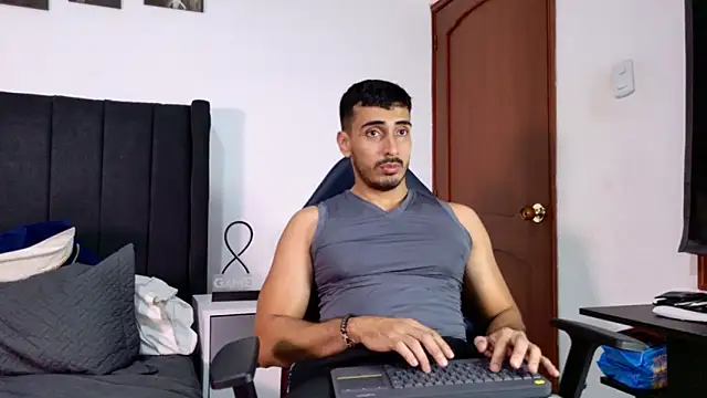 muscle ares online show from November 19, 12:21 am