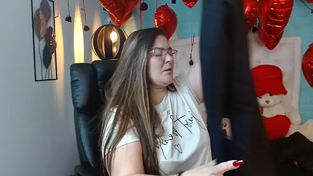 MsJossie online show from February 19, 3:46 am