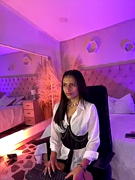 Snapshot of Agathaargent_ chatting on December 14, 8:09 am Agathaargent online show from December 14, 8:09 am