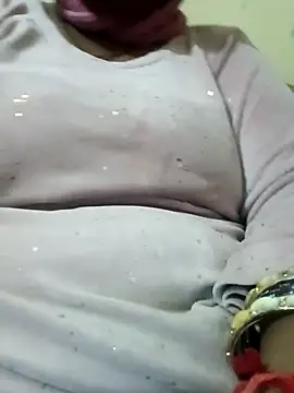 Snapshot of Shoni__ chatting on December 15, 4:00 pm Shoni online show from December 15, 4:00 pm