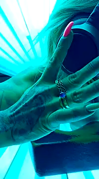 Snapshot of Ninasweden chatting on March 10, 9:32 am Ninasweden online show from March 10, 9:32 am