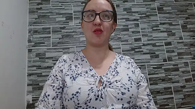 Snapshot of Venus_Santana chatting on May 2, 4:56 pm Venus Santana online show from May 2, 4:56 pm