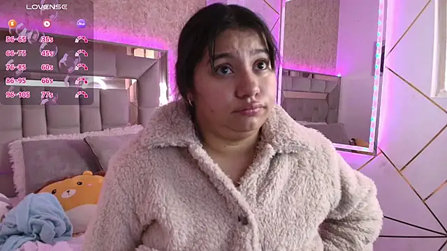 Snapshot of Miaa_Smiith1 chatting on January 9, 11:36 am Miaa Smiith1 online show from January 9, 11:36 am