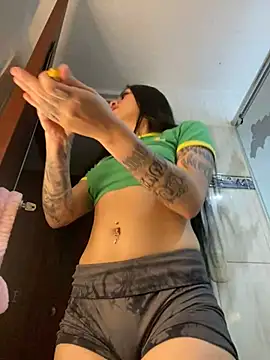 Bunny sexy01 online show from January 28, 2:32 am