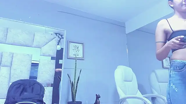 Sara Greey online show from January 25, 7:07 pm