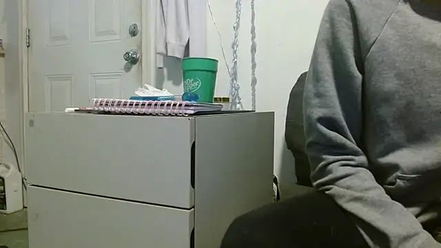 watermellonpussy online show from April 12, 1:32 am