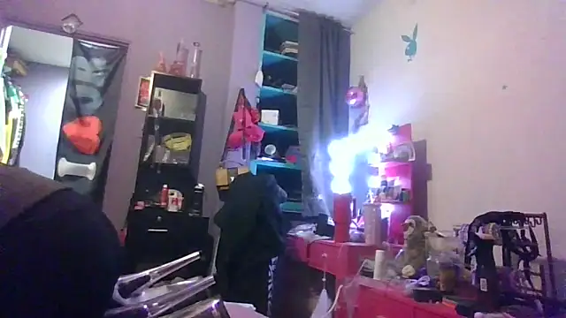watermellonpussy online show from May 6, 3:24 am
