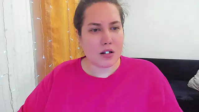  madalexa  online show from March 8, 3:05 pm