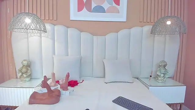 Snapshot of Sara_Vanegas chatting on January 15, 11:37 am Sara Vanegas online show from January 15, 11:37 am