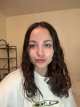 Megan Rodrigo online show from March 18, 2:09 pm