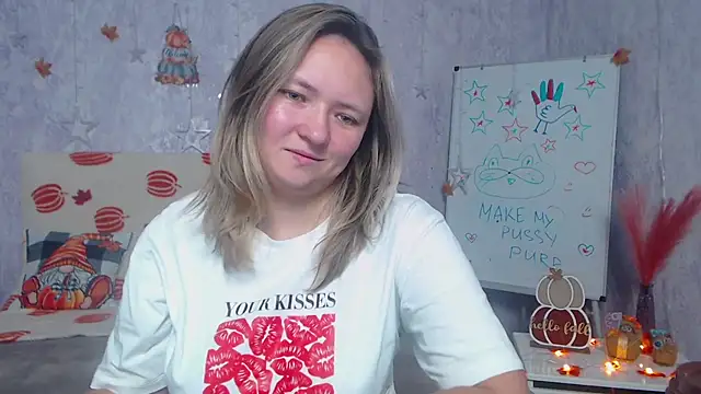 Snapshot of SallyVerda chatting on November 15, 6:26 pm SallyVerda online show from November 15, 6:26 pm