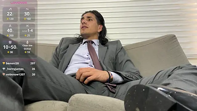 Tom blunt96 online show from February 6, 3:20 pm