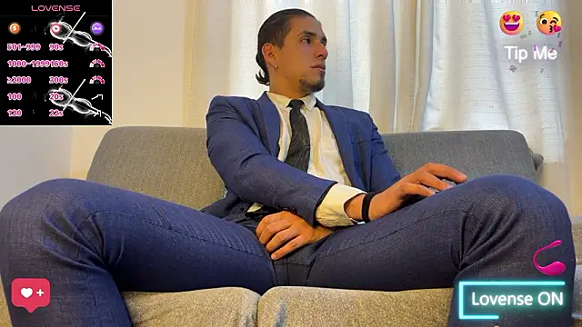 Tom blunt96 online show from February 23, 4:15 pm