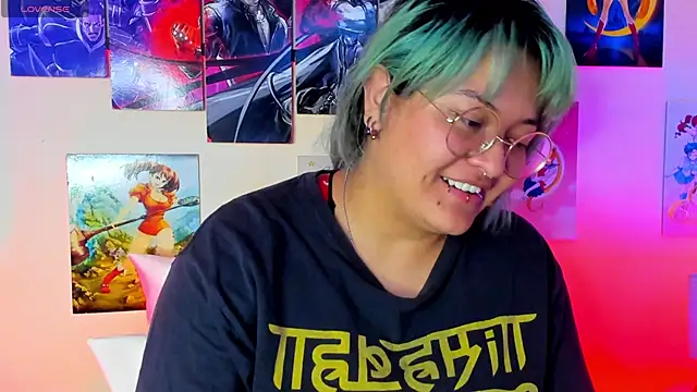 lucky-leah online show from February 7, 3:45 am