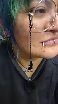 lucky-leah online show from March 13, 3:35 am