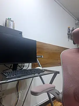 lucky-leah online show from July 1, 3:19 am
