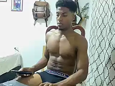 Snapshot of andrews2399 chatting on December 23, 7:17 am andrews2399 online show from December 23, 7:17 am