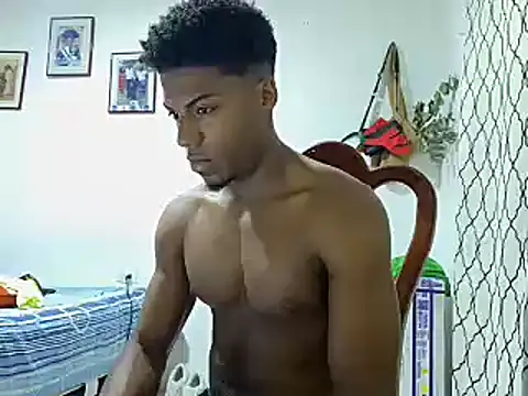 Snapshot of andrews2399 chatting on January 3, 3:38 am andrews2399 online show from January 3, 3:38 am