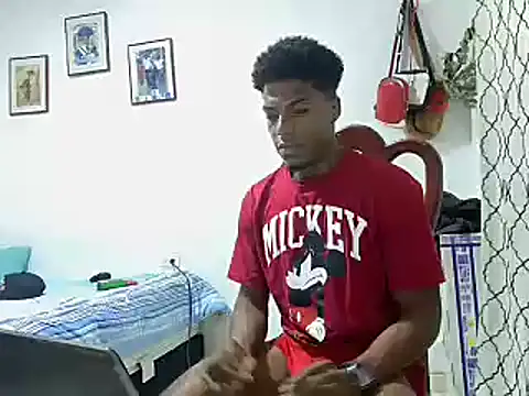 Snapshot of andrews2399 chatting on January 5, 7:17 pm andrews2399 online show from January 5, 7:17 pm