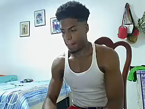 Snapshot of andrews2399 chatting on January 6, 3:53 am andrews2399 online show from January 6, 3:53 am