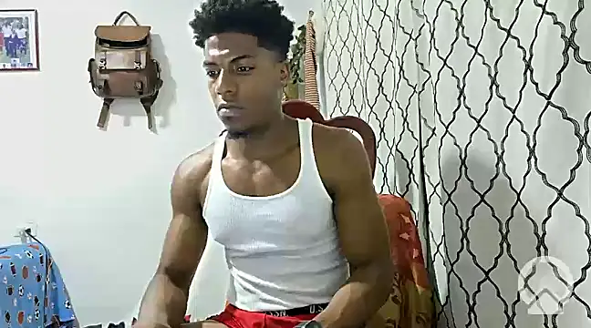 Snapshot of andrews2399 chatting on January 19, 12:38 am andrews2399 online show from January 19, 12:38 am