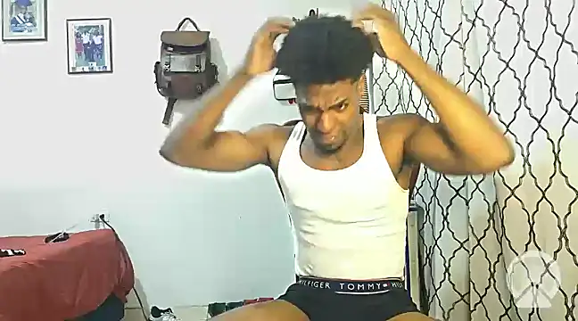 Snapshot of andrews2399 chatting on January 25, 2:15 am andrews2399 online show from January 25, 2:15 am