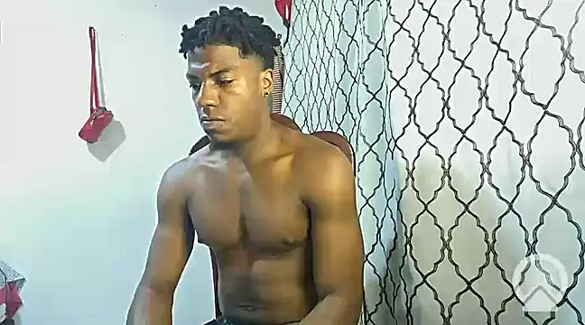 Snapshot of andrews2399 chatting on February 5, 1:26 am andrews2399 online show from February 5, 1:26 am