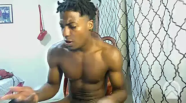 Snapshot of andrews2399 chatting on February 5, 4:27 am andrews2399 online show from February 5, 4:27 am