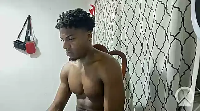 Snapshot of andrews2399 chatting on March 1, 2:04 am andrews2399 online show from March 1, 2:04 am