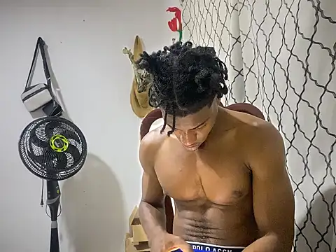 Snapshot of andrews2399 chatting on September 23, 1:19 am andrews2399 online show from September 23, 1:19 am