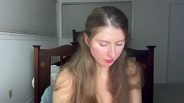 YUMIandbigWOLF online show from December 3, 3:14 am