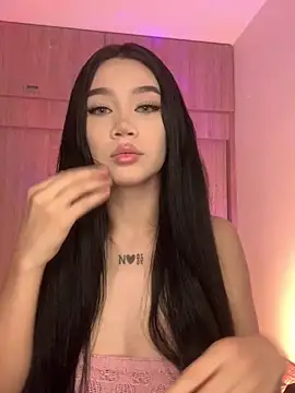 Ambar R0SSE online show from March 7, 2:46 am