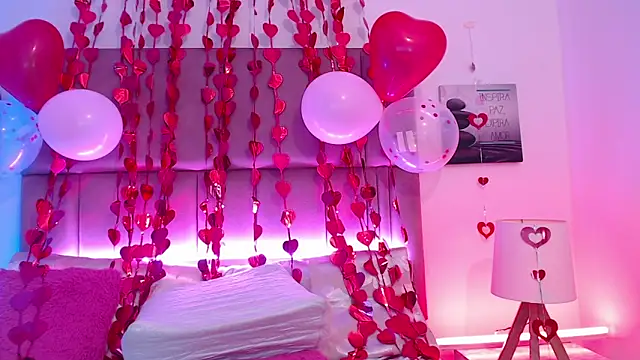 Snapshot of xbarbie_angelx chatting on February 13, 10:11 pm xbarbie angelx online show from February 13, 10:11 pm