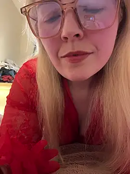 Snapshot of xxcurvyjessiexx chatting on February 20, 7:58 pm xxcurvyjessiexx online show from February 20, 7:58 pm