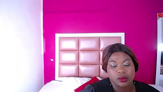 Snapshot of ebonny_suggarmommy1 chatting on February 13, 2:45 am ebonny suggarmommy1 online show from February 13, 2:45 am