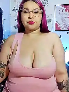 Snapshot of Hada_dracanae chatting on January 25, 12:59 am Hada dracanae online show from January 25, 12:59 am