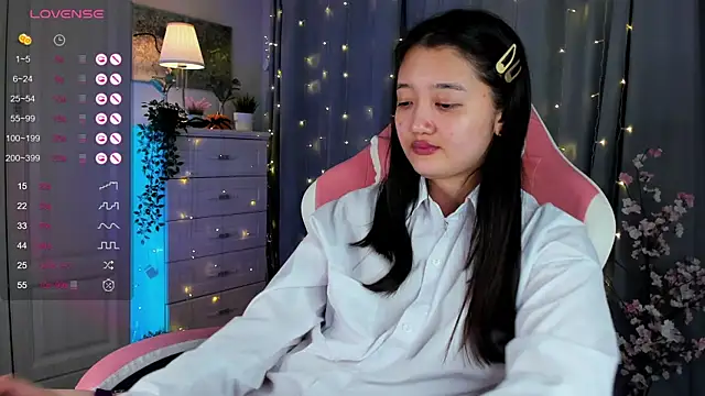 FreyaRaya online show from March 9, 11:58 am