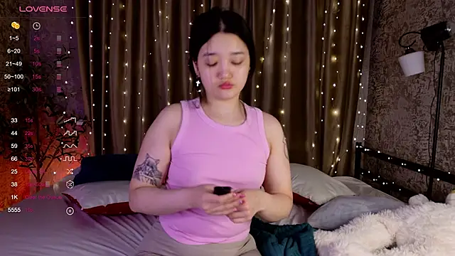 FreyaRaya online show from February 8, 3:10 am