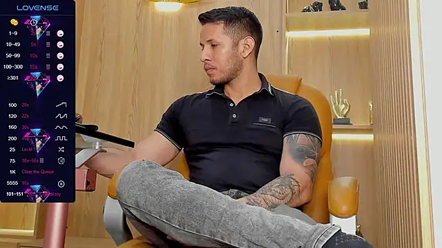 Snapshot of George_Diesell chatting on February 26, 12:16 am George Diesell online show from February 26, 12:16 am