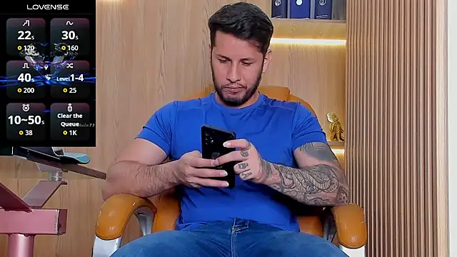 Snapshot of George_Diesell chatting on November 19, 8:53 pm George Diesell online show from November 19, 8:53 pm