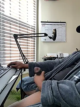 onlyonebbcking online show from March 9, 2:10 pm